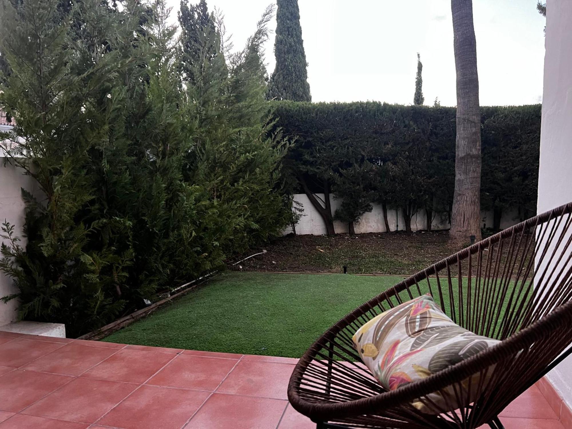 Impeccable Large With Immense Terrace And Private Garden Overlooking The Mountain, Featuring 2 Bedrooms And Sleeping Up To 4 Guests Located 100 Meters From Plaza Maestranza Appartement Marbellac